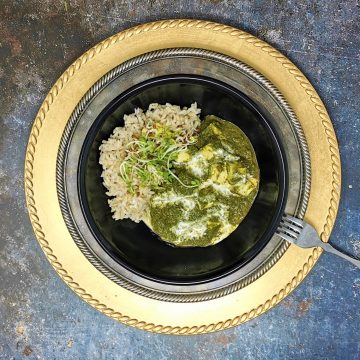 Spinach with Indian Cottage Cheese (Palak Paneer)